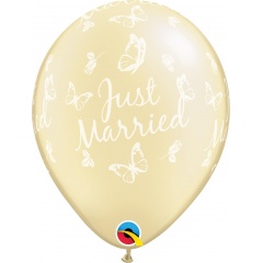 Baloane latex 11" inscriptionate Just Married, Butterflies-A-Round Pearl Ivory, Qualatex 31559